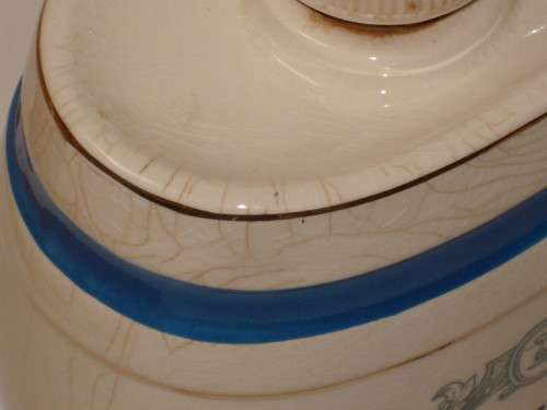 VINTAGE WADE ROYAL VICTORIA POTTERY GILBEY'S GIN KEG ~ Stained crazing!!!