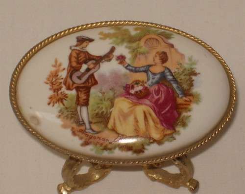 VINTAGE LIMOGES-STYLE 'FRAGONARD' 4pc MINIATURE PATIO SET