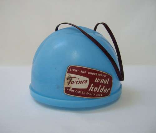 VINTAGE TWINCO WOOL HOLDER