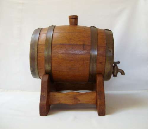 VINTAGE OAK WINE BARREL & STAND