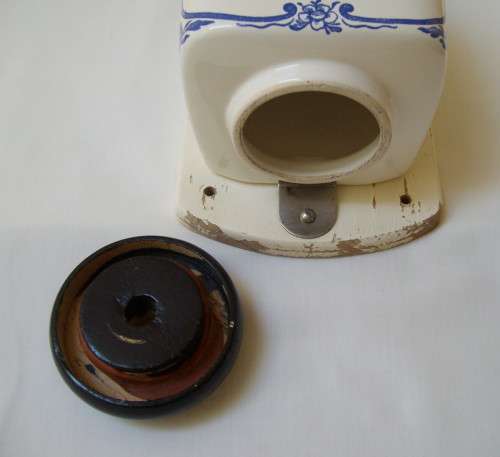 VINTAGE WEST GERMAN ZASSENHAUS MODEL 865 DELFT-STYLE COFFEE MILL c1970's