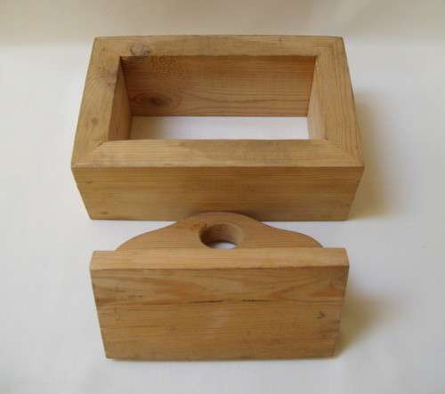 VINTAGE WOODEN 500g BUTTER MOULD & PADDLE