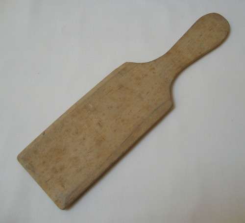 VINTAGE WOODEN 500g BUTTER MOULD & PADDLE