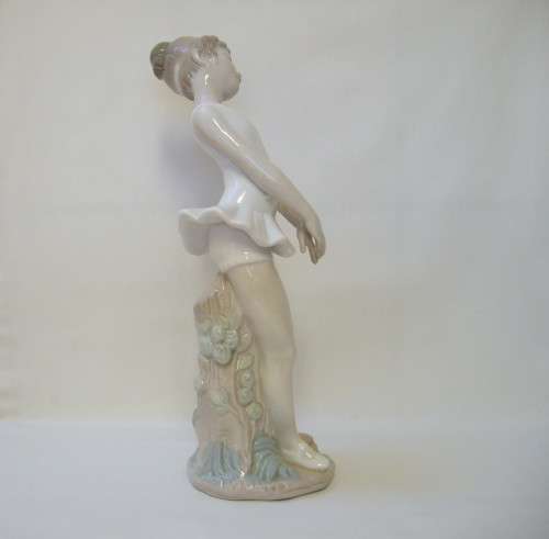 HERITAGE PORCELAIN LLADRO-STYLE 27cm BALLET DANCER FIGURINE