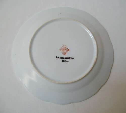 VINTAGE ZHONGGUO ZHI ZAO 23.5cm HAND-PAINTED FLORAL DISPLAY PLATE c1984