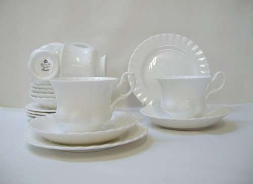 VINTAGE ROYAL ALBERT 'REVERIE' SIX TRIO 18pc  TEASET c1980's