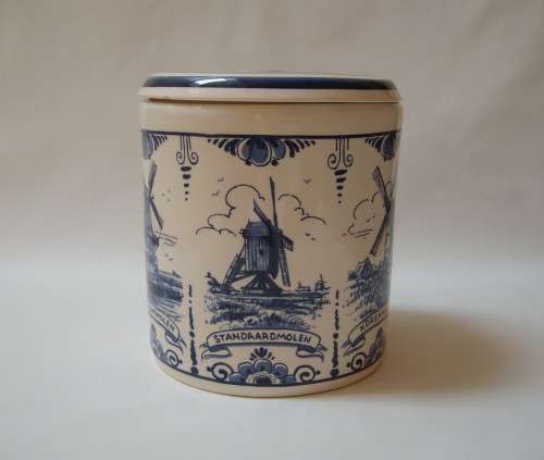 VINTAGE CROWN DELFT BLUE 'WINDMILLS' CANISTER & COVER