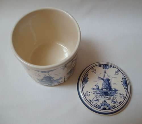 VINTAGE CROWN DELFT BLUE 'WINDMILLS' CANISTER & COVER