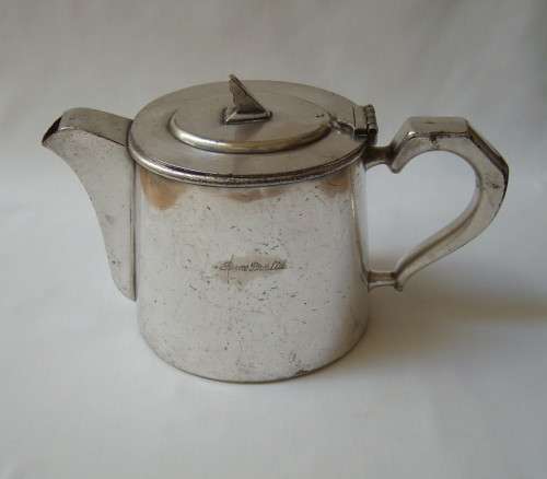 VINTAGE ART DECO GLADWIN SHEFFIELD SILVER-PLATED EMBASSY 1 1/2 PINT TEAPOT c1930's