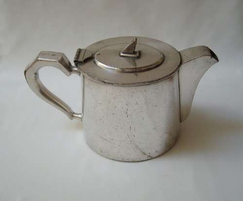 VINTAGE ART DECO GLADWIN SHEFFIELD SILVER-PLATED EMBASSY 1 1/2 PINT TEAPOT c1930's
