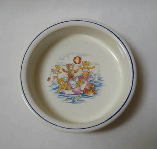 TWO VINTAGE RHODESIAN WILLSGROVE WARE POTTERY NURSERY WARE PORRIDGE BOWLS