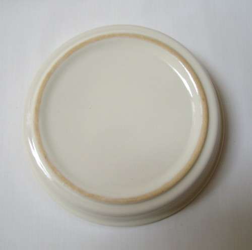 TWO VINTAGE RHODESIAN WILLSGROVE WARE POTTERY NURSERY WARE PORRIDGE BOWLS