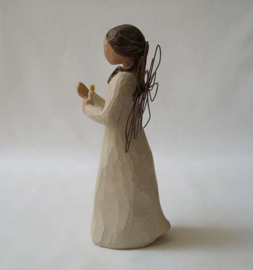 RETIRED WILLOW TREE 'ANGEL OF WARMTH' FIGURINE by SUSAN LORDI c2001