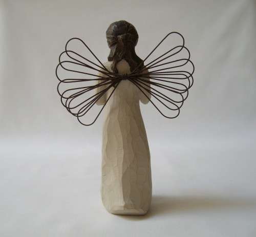 RETIRED WILLOW TREE 'ANGEL OF WARMTH' FIGURINE by SUSAN LORDI c2001