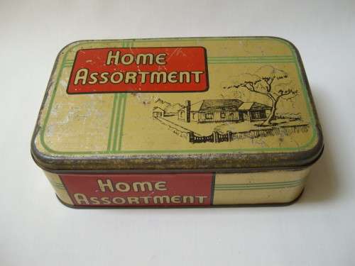 VINTAGE BEACON'S HOME ASSORTMENT SWEETS TIN
