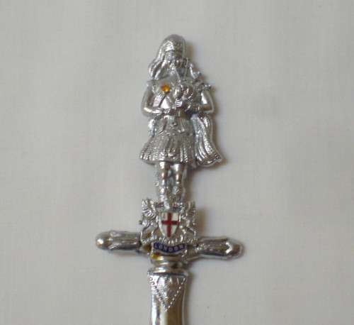 VINTAGE "SQUIRE" SOUVENIR CHROME-PLATED LONDON LETTER KNIFE