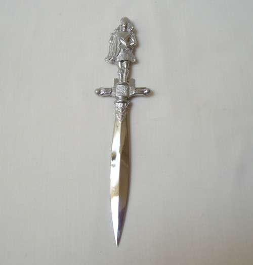 VINTAGE "SQUIRE" SOUVENIR CHROME-PLATED LONDON LETTER KNIFE