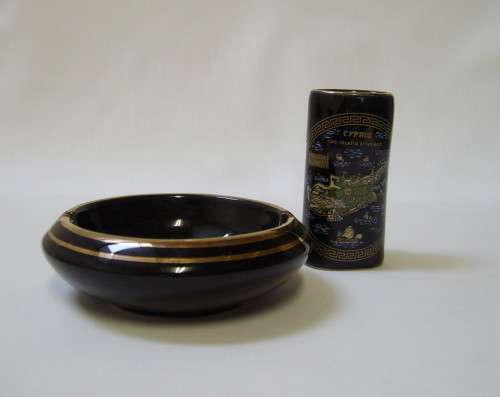 VINTAGE GREEK TAKOUSSIS 'CYPRUS ~ THE ISLAND OF VENUS' SOUVENIR ASHTRAY & LIGHTER HOLDER