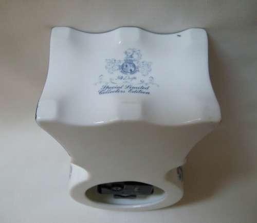 VINTAGE OUDE MOLEN DELFT BLUE 'WINDMILL & DOVES' MANTEL CLOCK ~ Not Working!!!