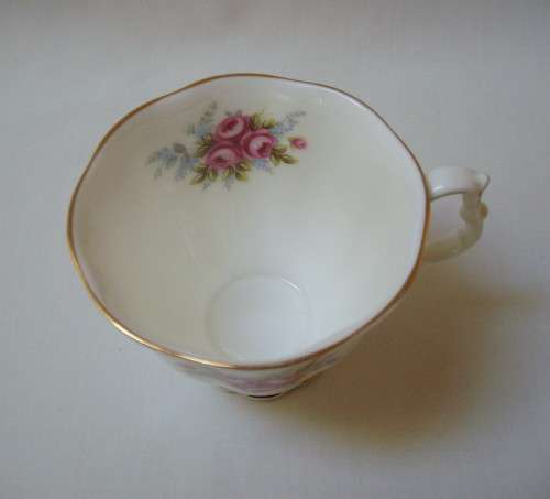 VINTAGE ROYAL ALBERT 'TRANQUILLITY' TEA CUP