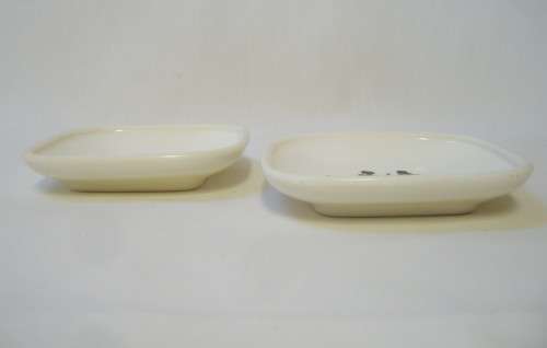 TWO VINTAGE OPALINE EXPORT ITALIA GLASS PIN DISHES