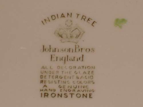 VINTAGE JOHNSON BROTHERS 'INDIAN TREE' 19cm CEREAL BOWL (1 of 3 available)