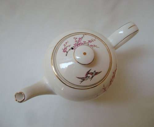 VINTAGE J & G MEAKIN 'ONE FINE DAY' COFFEE POT & LID c1948+