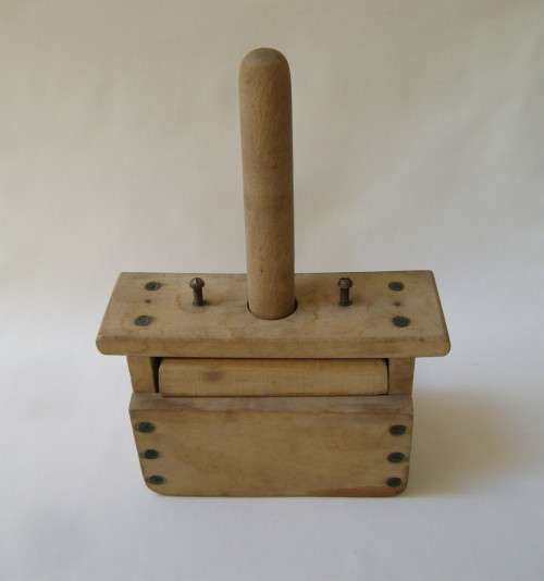 VINTAGE WOODEN RECTANGULAR BUTTER MOULD PRESS