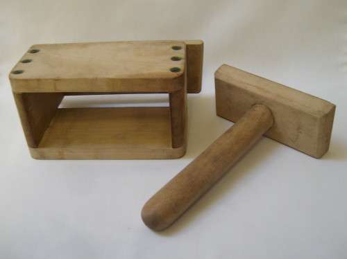 VINTAGE WOODEN RECTANGULAR BUTTER MOULD PRESS