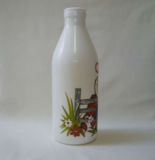RETRO ITALIAN EGIZIA WHITE GLASS MILK BOTTLE