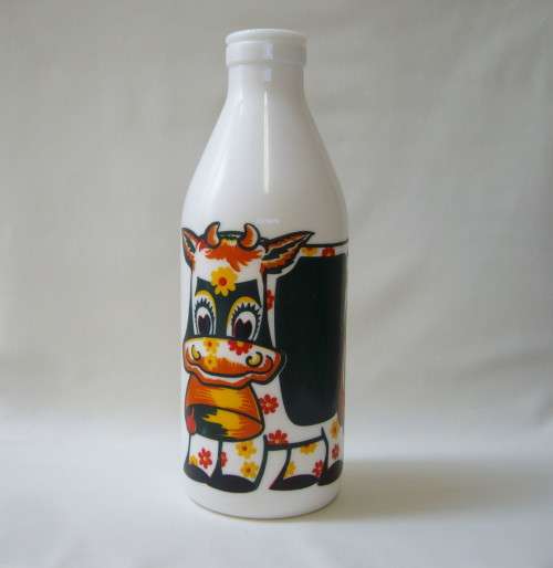 RETRO ITALIAN EGIZIA WHITE GLASS MILK BOTTLE