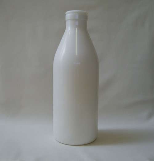 RETRO ITALIAN EGIZIA WHITE GLASS MILK BOTTLE