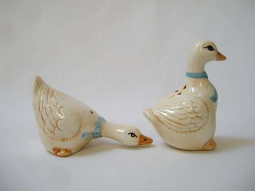 VINTAGE FIGURAL SALT & PEPPER SET