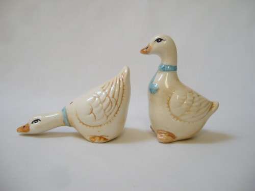 VINTAGE FIGURAL SALT & PEPPER SET