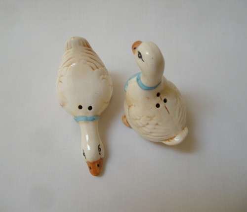 VINTAGE FIGURAL SALT & PEPPER SET
