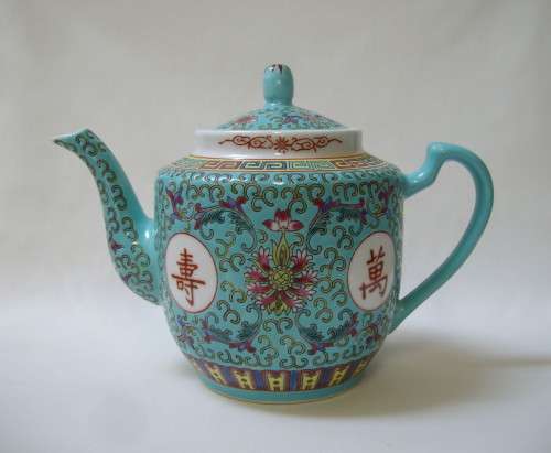 VINTAGE ZHONGGUO JINGDEZHEN TURQUOISE GREEN 'WAN SHOU WU JIANG' TEAPOT c1980's