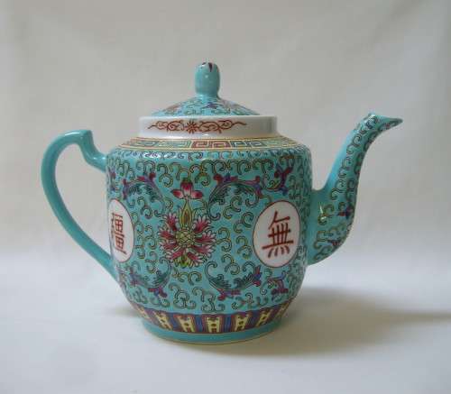 VINTAGE ZHONGGUO JINGDEZHEN TURQUOISE GREEN 'WAN SHOU WU JIANG' TEAPOT c1980's