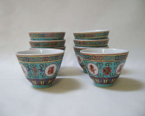 SET OF EIGHT VINTAGE ZHONGGUO JINGDEZHEN TURQUOISE GREEN 'WAN SHOU WU JIANG' TEA BOWLS c1980's