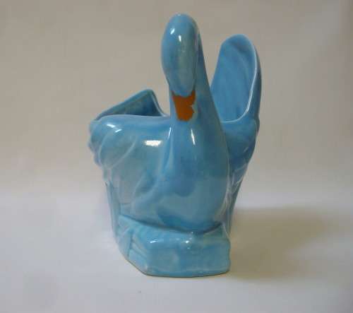 VINTAGE LUCIA WARE No: 2072 SWAN VASE c1940s ~ Rusted Interior!