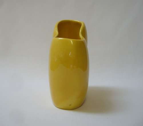 VINTAGE LUCIA WARE No: 2402 ART DECO VASE c1940's ~ Hairline!!!