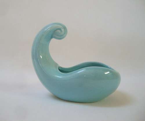 VINTAGE LUCIA WARE No: 1101 MINIATURE VASE c1940s