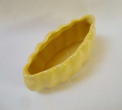 VINTAGE LUCIA WARE No: 3301 OVAL TROUGH VASE c1940s