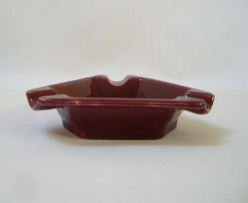 VINTAGE LUCIA WARE BURGUNDY ASHTRAY c1940's