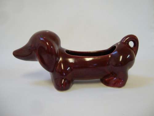 VINTAGE LUCIA WARE No: 2008 BURGUNDY DACHSHUND TROUGH VASE c1940s