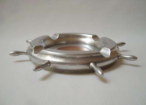 VINTAGE ALUMINIUM NAUTICAL SHIPS WHEEL ASHTRAY