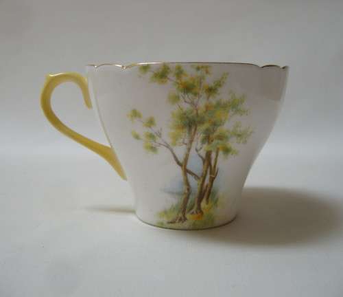 VINTAGE SHELLEY 'DAFFODIL TIME' DEMITASSE COFFEE CUP c1939+