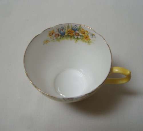 VINTAGE SHELLEY 'DAFFODIL TIME' DEMITASSE COFFEE CUP c1939+