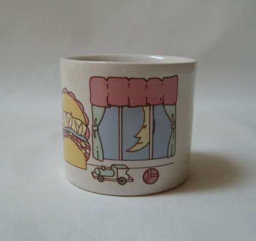 VINTAGE BUNNY BEDTIME EGG CUP