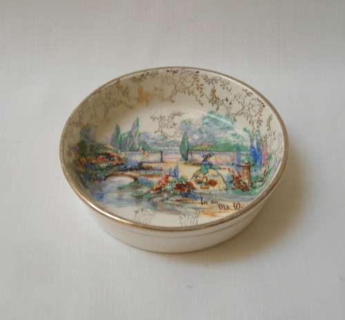 VINTAGE LANCASTER & SANDLAND ENGLISH WARE 'IN AN OLD WORLD GARDEN' 8cm PIN DISH c1944