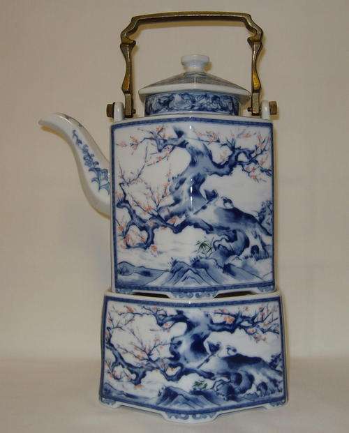 VINTAGE JAPANESE IMARI STYLE TEAPOT, STAND AND CANDLE WARMER